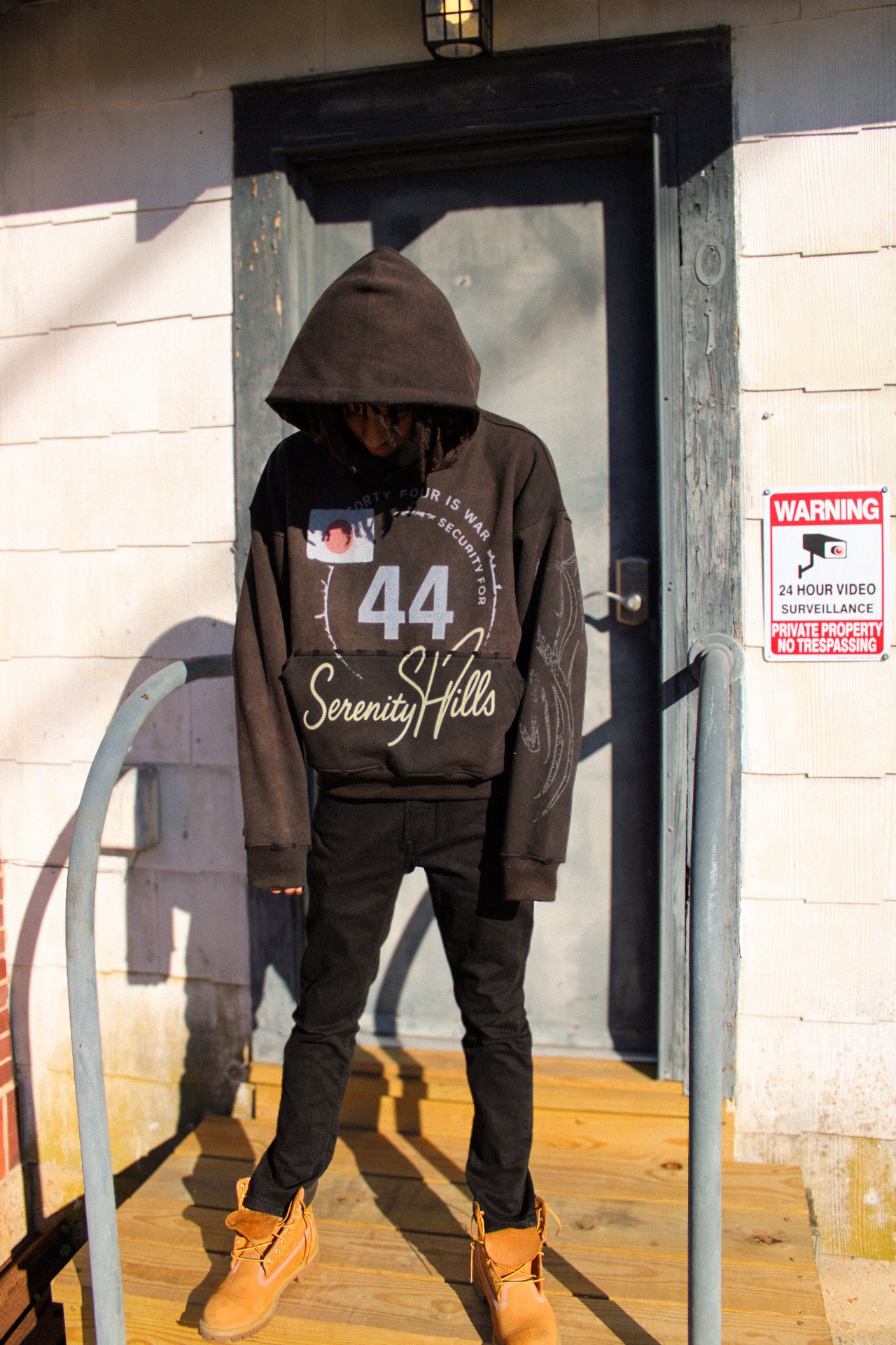 Serinity Hills "44 is War" Hodie